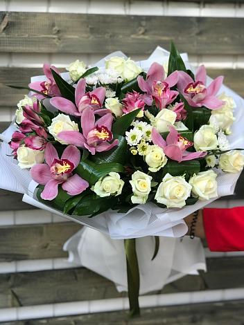 Букет цветов из: Розы и Хризантемы в Новой Ляле