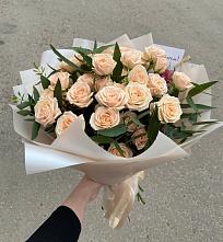 Букет Кремовые розы Латте в Новой Ляле