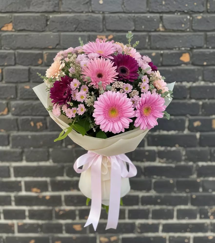 Букет цветов из: Герберы и Хризантемы в Новой Ляле