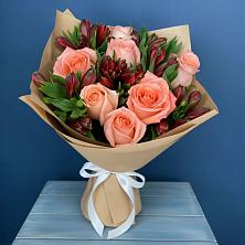 Букет цветов из:  Розы и Альстромерии в Новой Ляле
