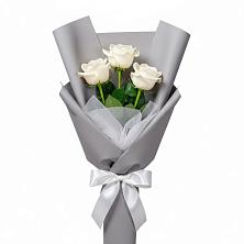 Букет 3 белые розы в Новой Ляле