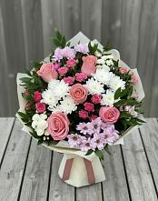 Букет цветов из:  Альстромерии, Гвоздики, Розы и Хризантемы в Новой Ляле