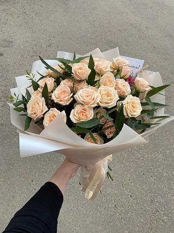 Букет Кремовые розы Латте в Новой Ляле