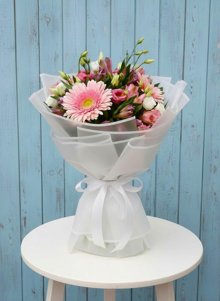 Букет цветов из: Герберы, Альстромерии и Лизиантусы в Новой Ляле