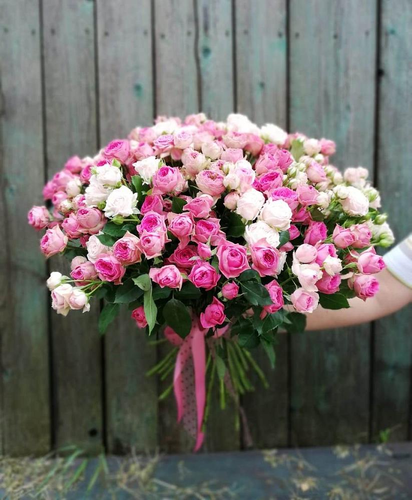 Букет Розовые кустовые розы Натали и Лав Лидия в Новой Ляле