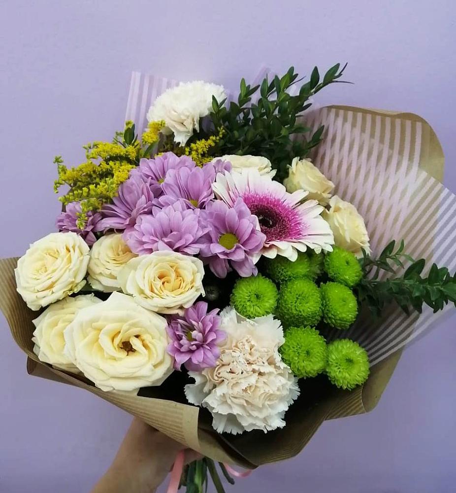 Букет цветов из: Хризантемы, Розы, Гвоздики и Герберы в Новой Ляле