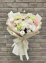 Букет цветов из:  Гвоздики, Розы, Лизиантусы и Хризантемы в Новой Ляле