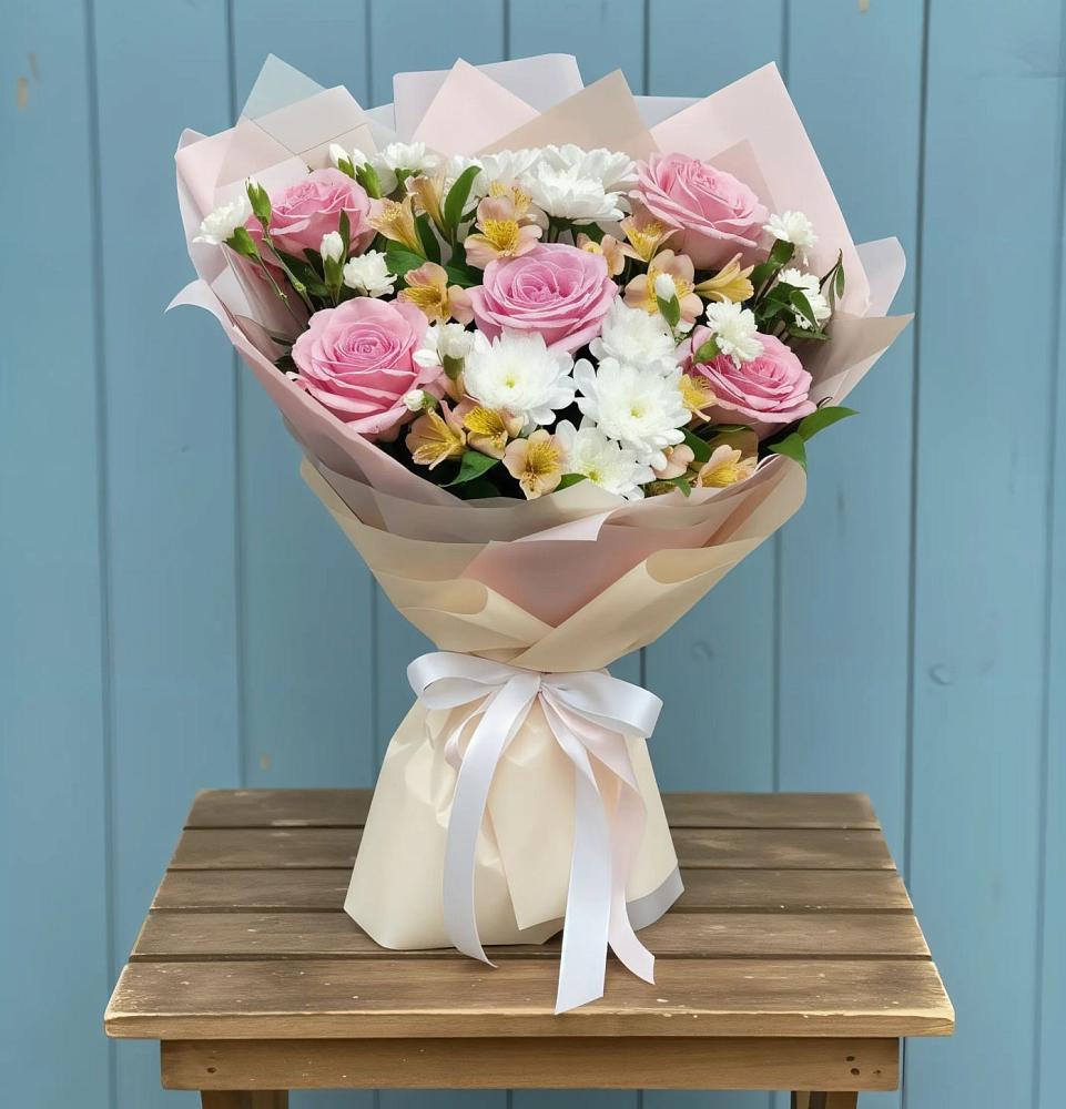 Букет цветов из: Гвоздики, Орхидеи и Розы в Новой Ляле