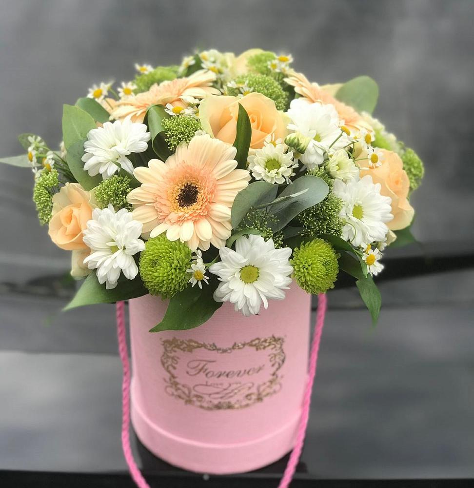 Цветочная композиция из Розы, Герберы и Хризантемы в шляпной коробке в Новой Ляле